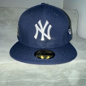 New Era Dark Blue Baseball Cap Size 7 1/8